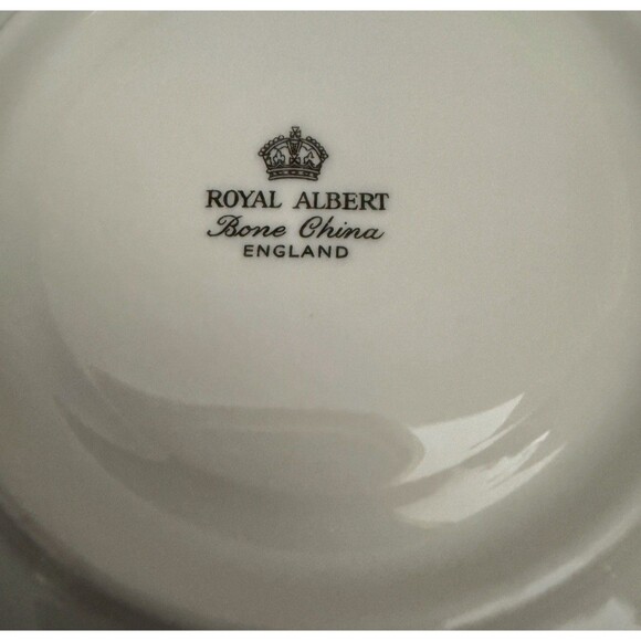 Vintage English Regency Tea Cup & Saucer Fuchsia Pattern Bone China England - Picture 7 of 8